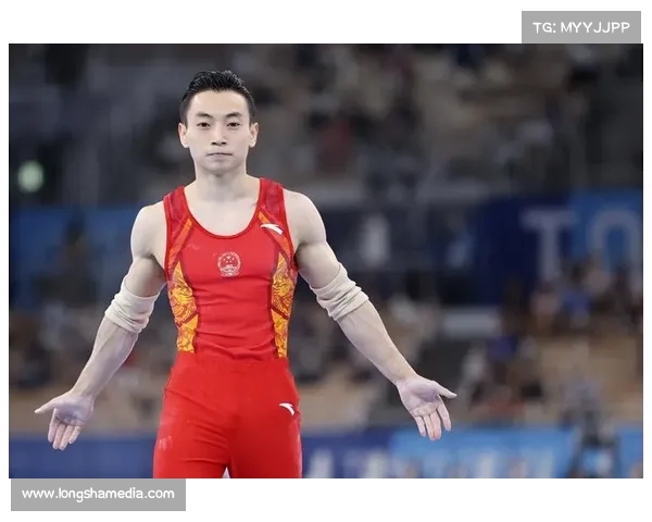 邹敬园双杠成套动作难度全面升级 引领体操技术创新新高峰